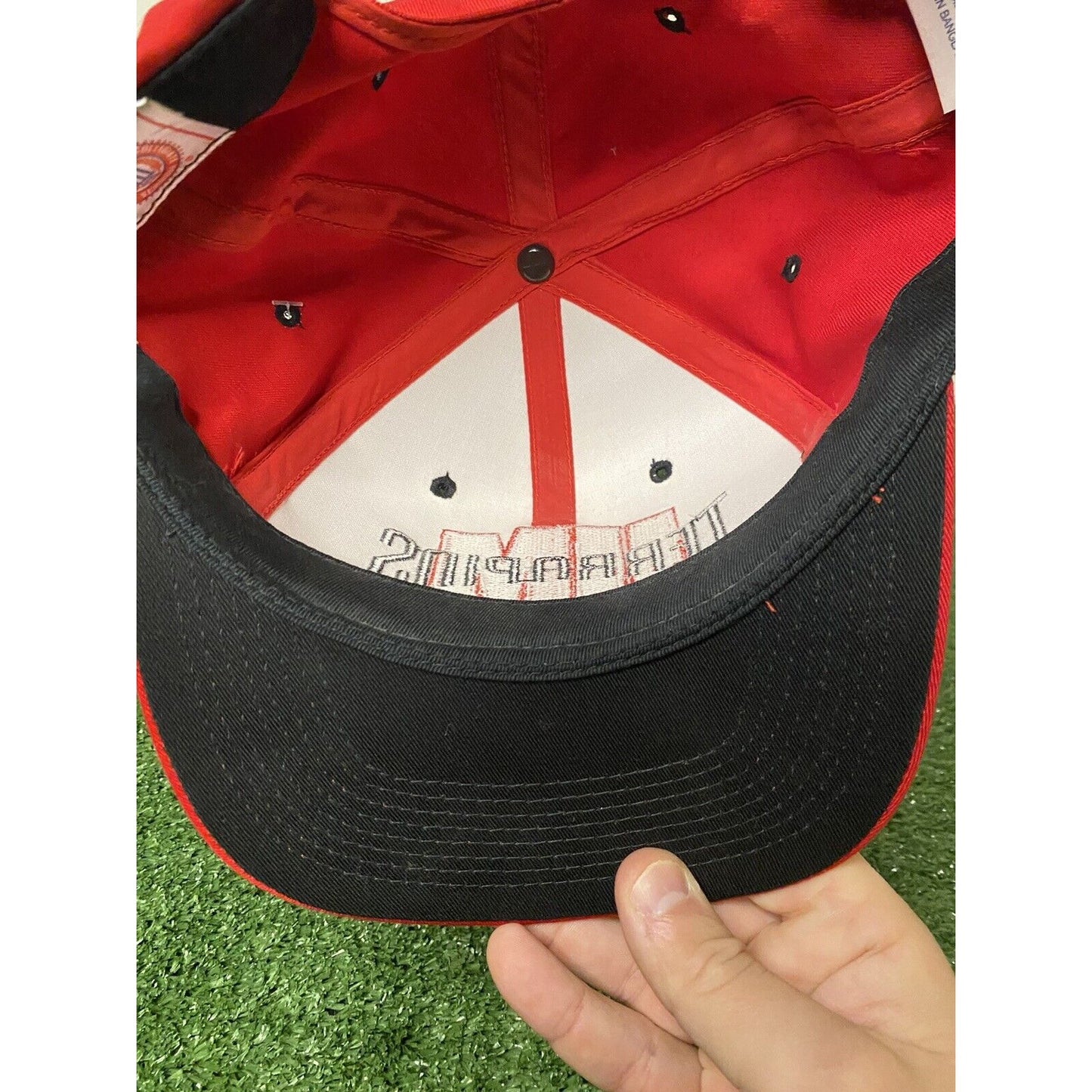 Vintage Signatures Youngan Maryland Terrapins embroidered snapback hat red NWT