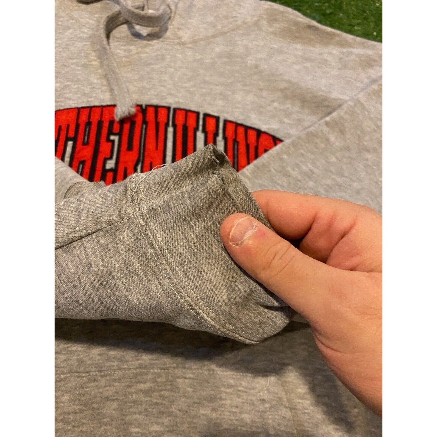 Vintage Y2K Northern Illinois Huskies hoodie sweatshirt XL gray mens Reebok