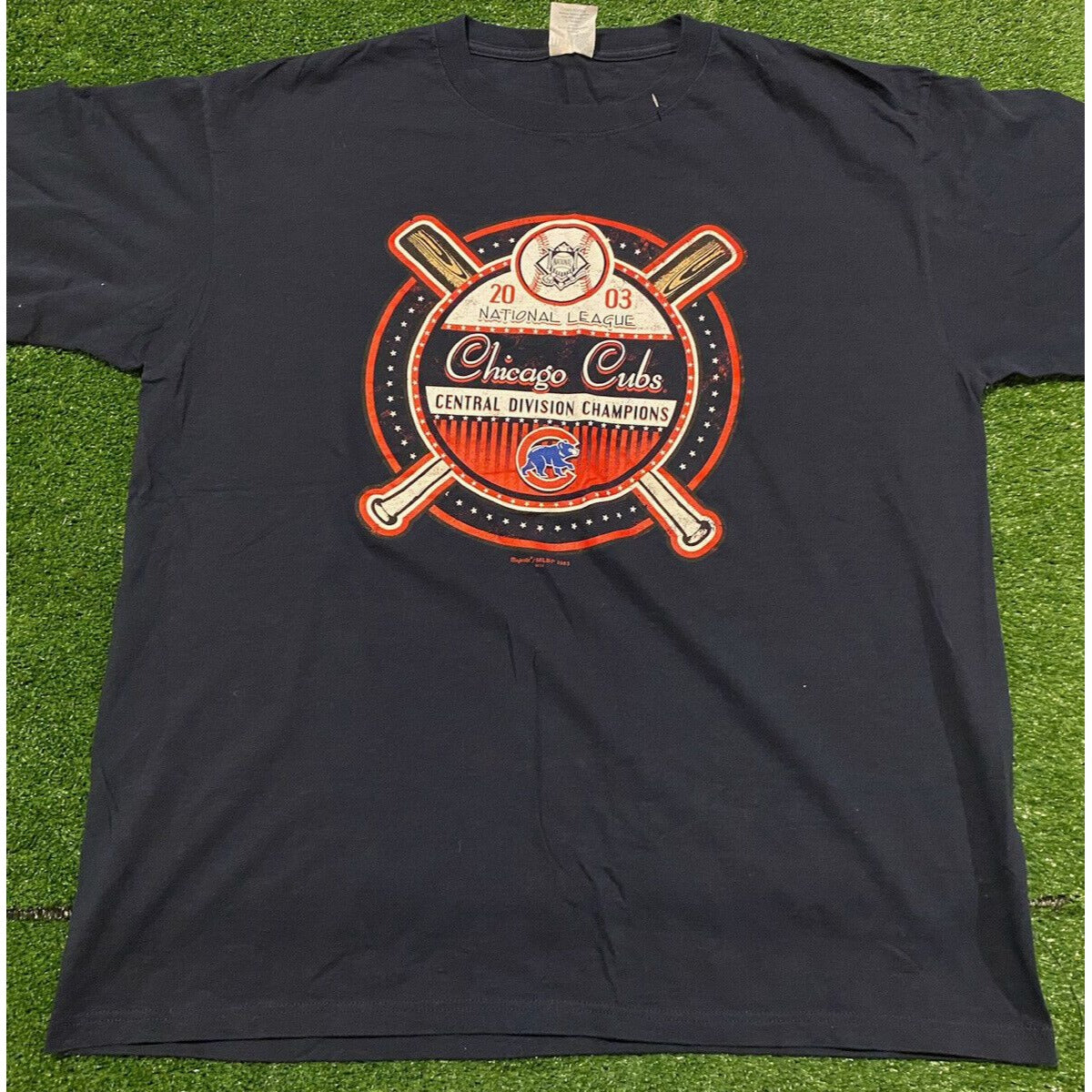 Vintage Chicago Cubs tshirt extra large blue mens 2003 retro Y2K Majestic unisex