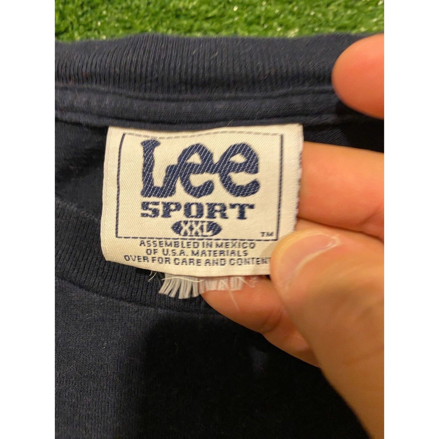 Vintage Y2K Retro Lee Sport Tennessee Titans split bar embroidered t-shirt 2XL
