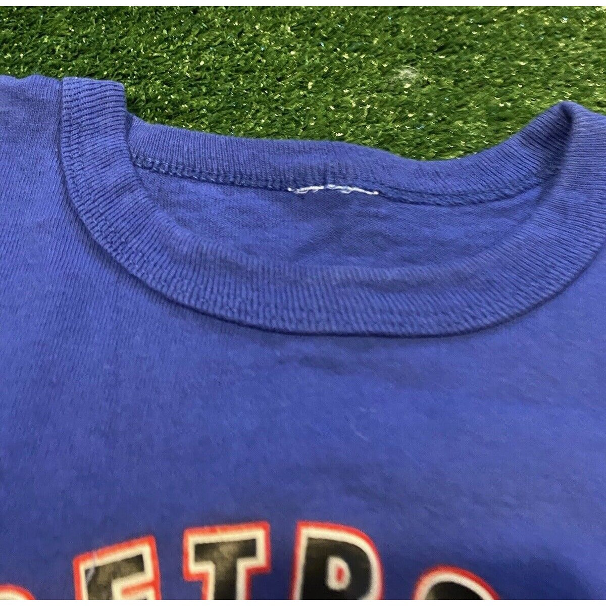 Vintage Detroit Pistons shirt large 90s Champion blue red mens Isiah Thoms adult