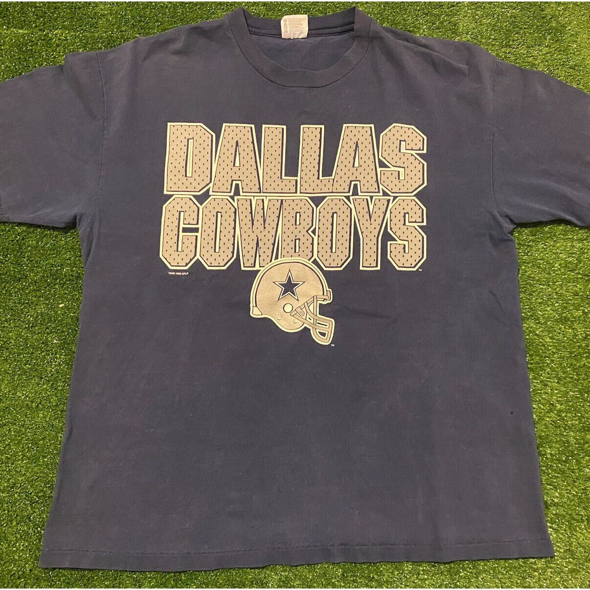 Vintage 1990s NFL Dallas Cowboys spell out football t-shirt XL Hanes Retro