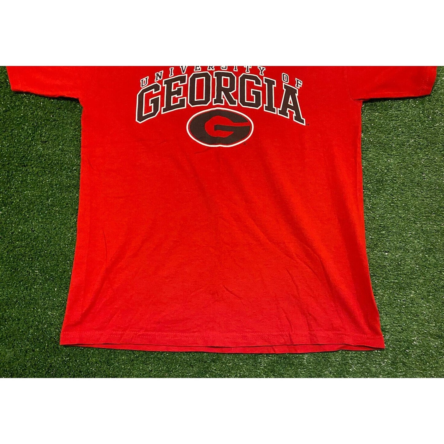 Vintage Steve and Barry's University of Georgia Bulldogs arch t-shirt red medium