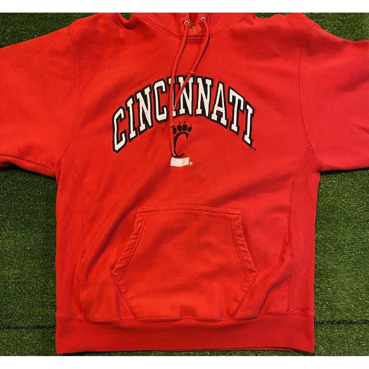 Cincinnati Bearcats hoodie mens extra large red black vintage Y2K basketball W