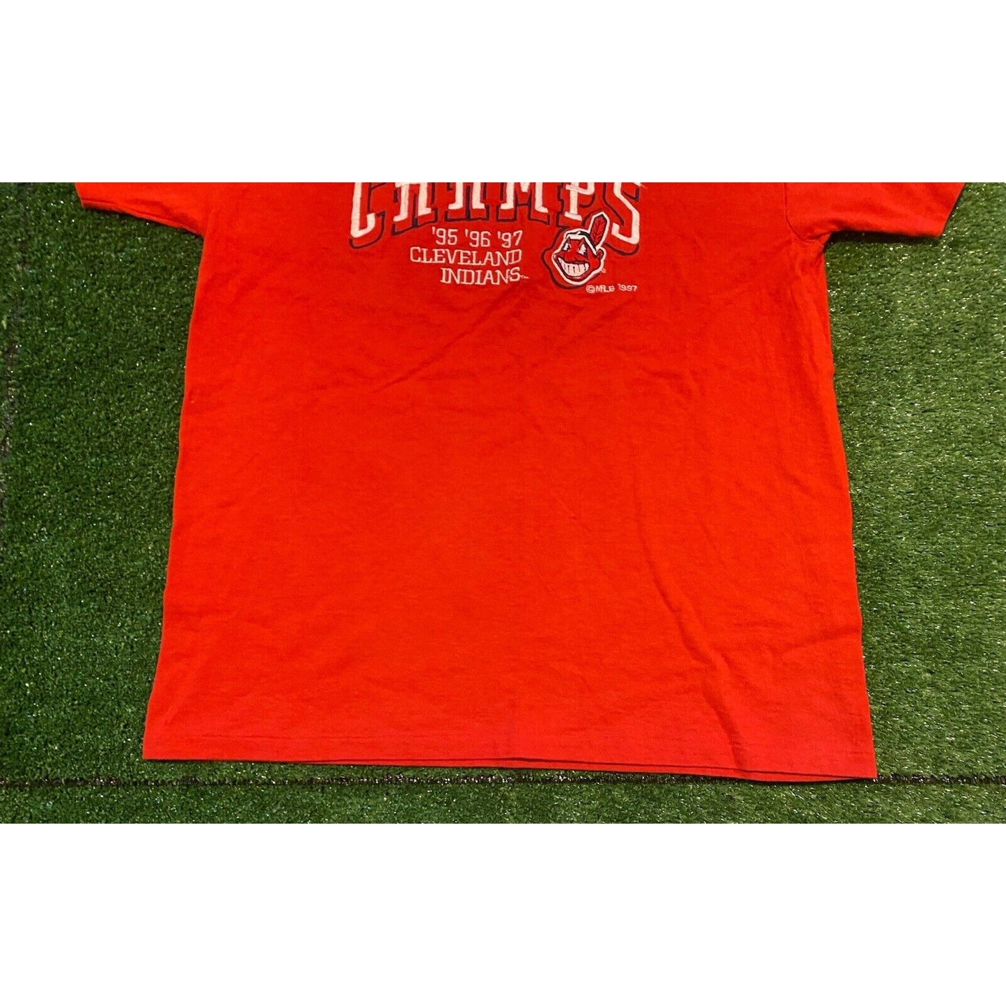 Vintage Cleveland Indians tshirt large red Chief Wahoo Crable Sportswear adult