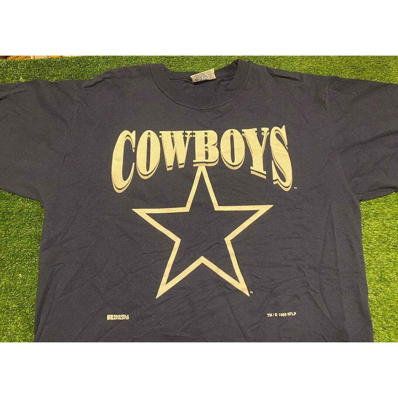 Vintage 1990s Russell Athletic Dallas Cowboys arch shadow t-shirt NFL XL 2XL