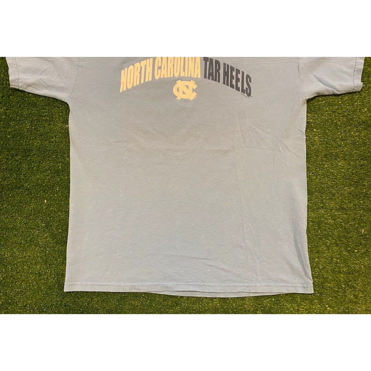 Vintage Y2K Retro Tennessee River North Carolina Tar Heels arch t-shirt large