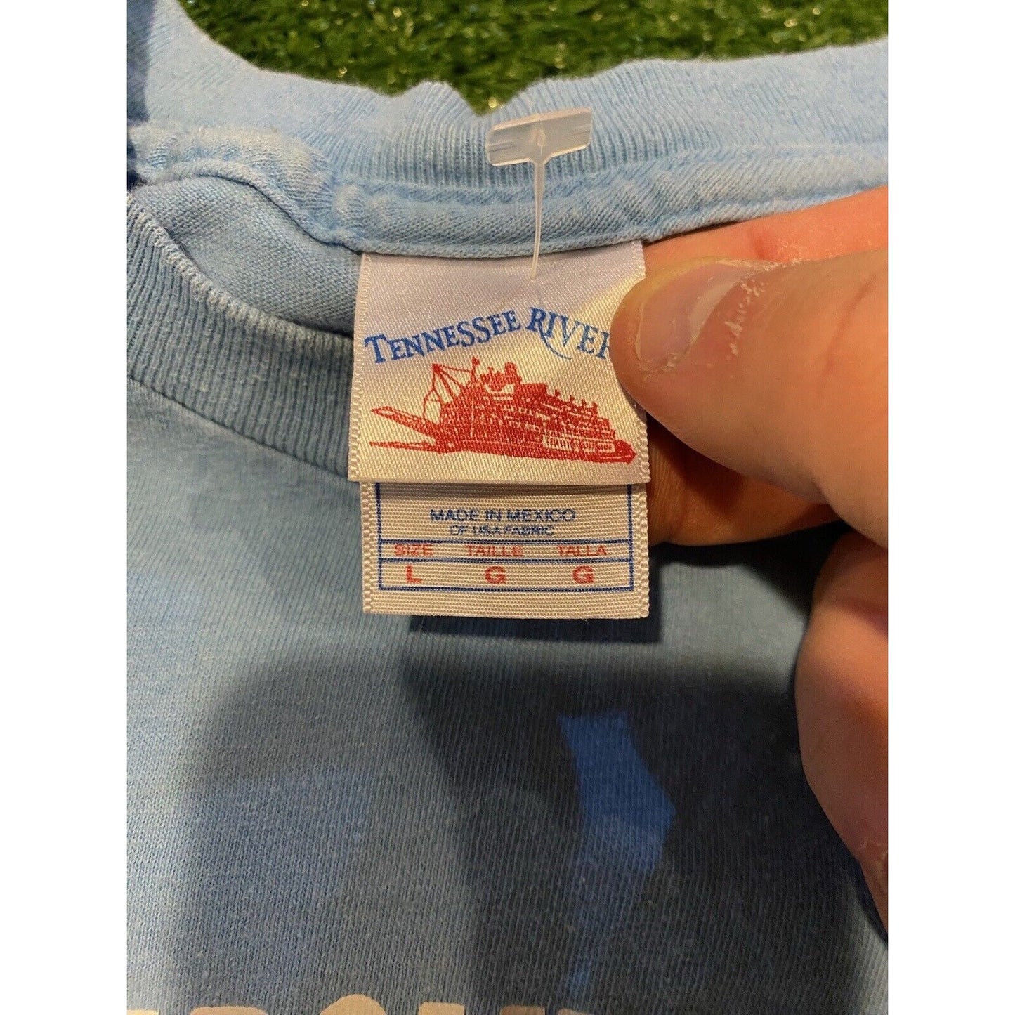 Vintage Y2K Retro Tennessee River North Carolina Tar Heels arch t-shirt large