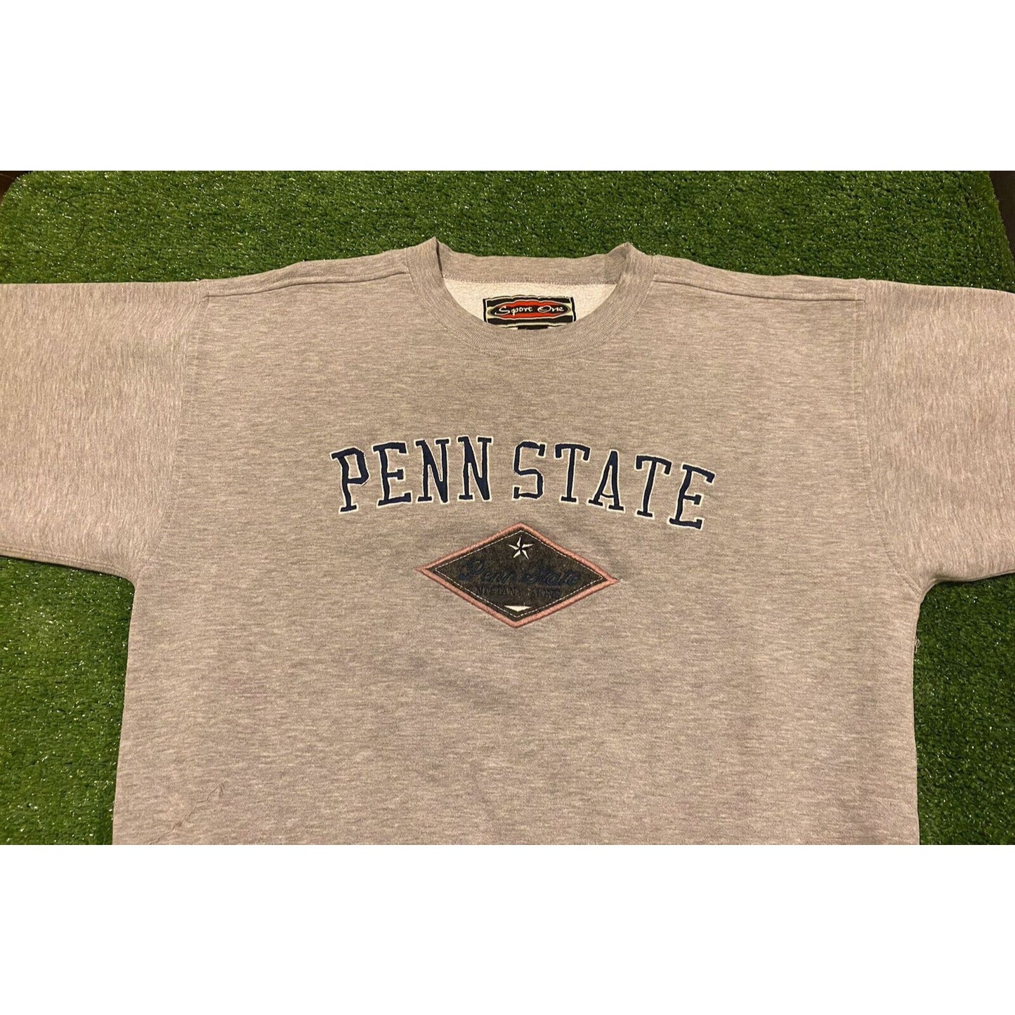 Vintage Sport One Penn State Nittany Lions arch embroidered crewneck medium