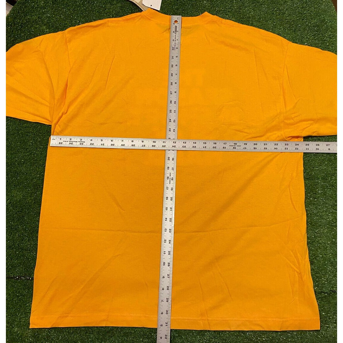 Vintage YTK Reebok LSU Tigers Football Season is short play hard t-shirt XL nwt