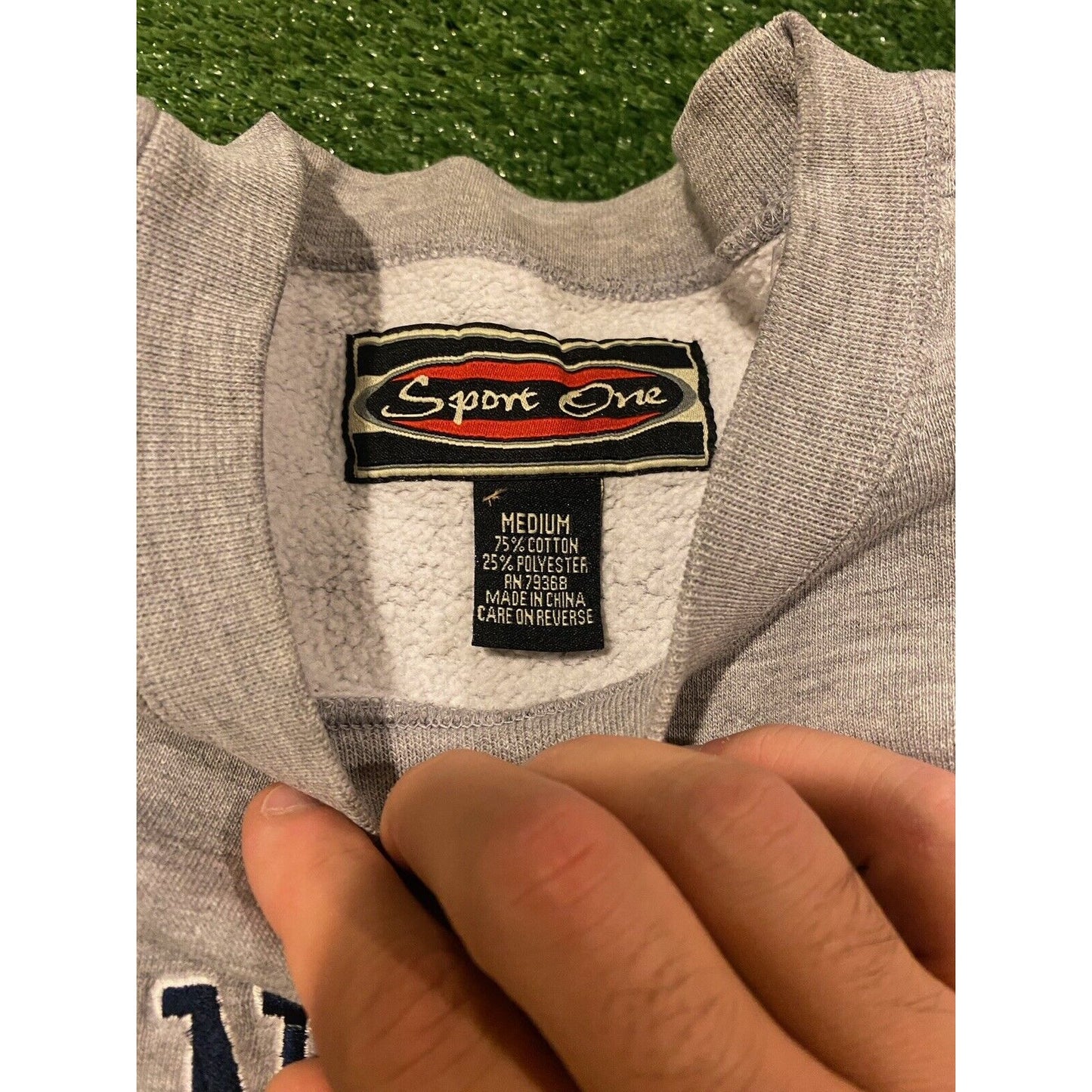 Vintage Sport One Penn State Nittany Lions arch embroidered crewneck medium