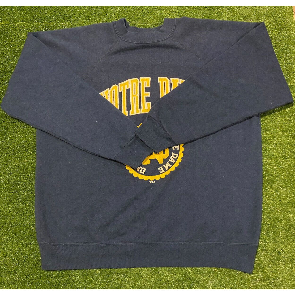 Vintage Notre Dame Fighting Irish college seal crewneck sweatshirt large retro