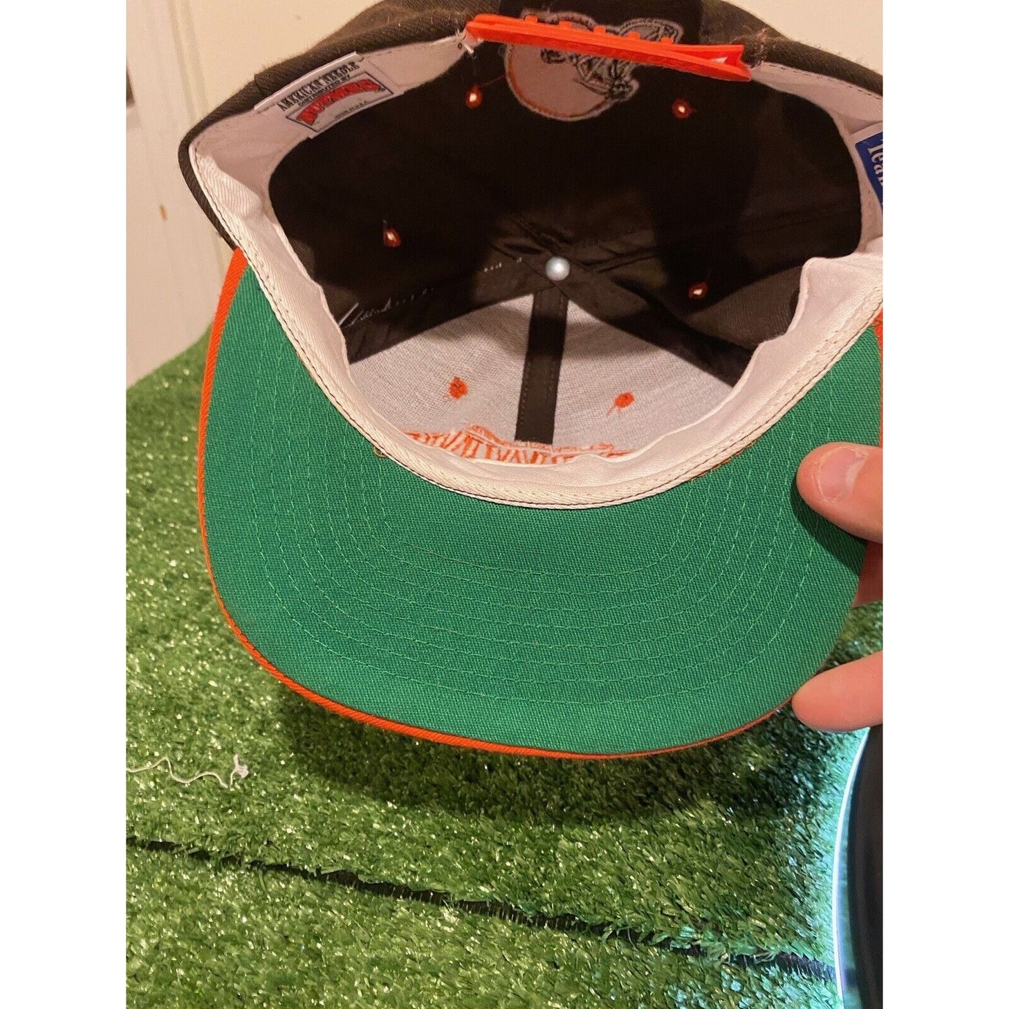 Vintage Nutmeg Mills Cleveland Browns arch logo snapback hat NWT 1990s