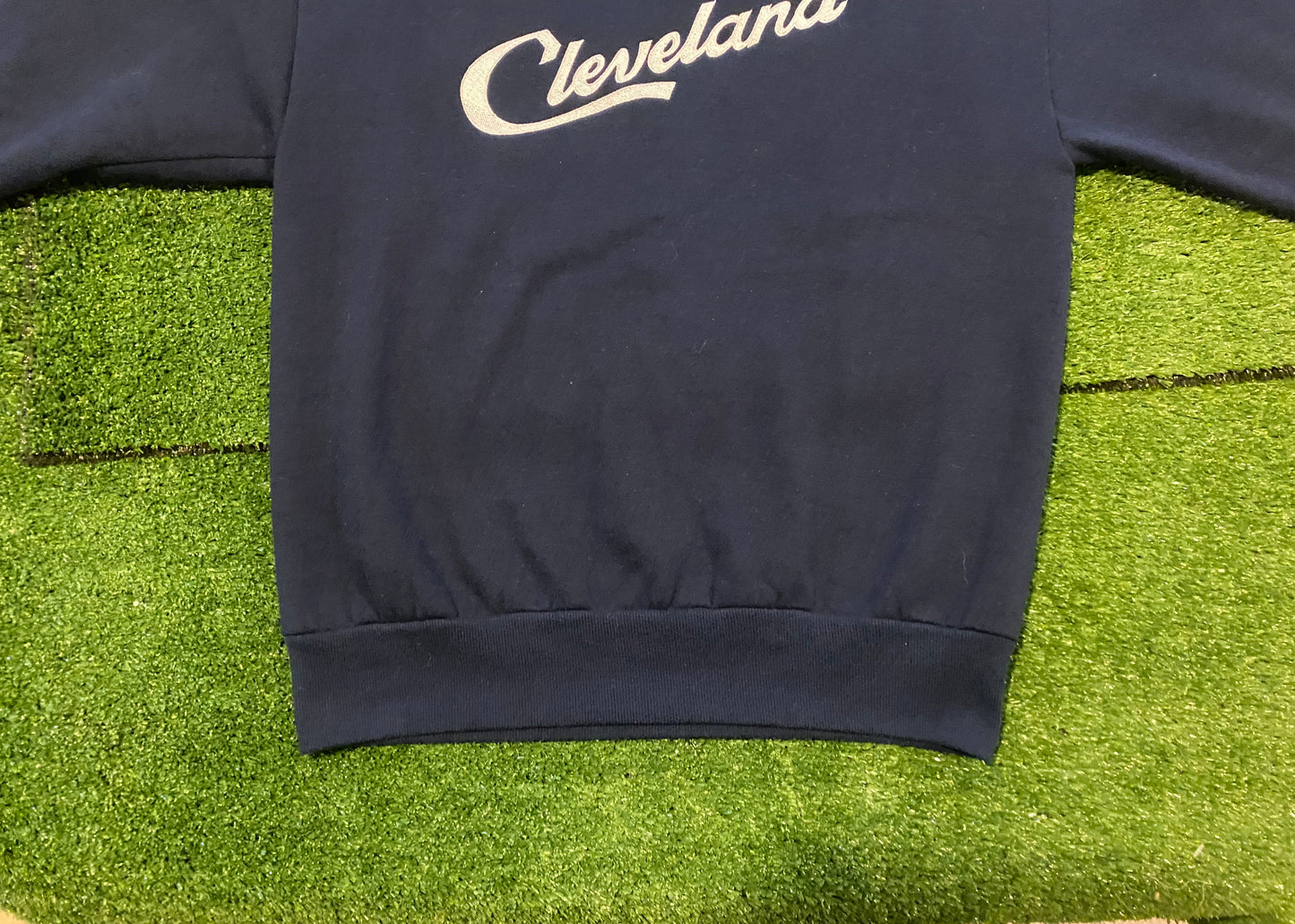 Vintage Officially Licensed embroidered Cleveland script crewneck sweatshirt oversized medium