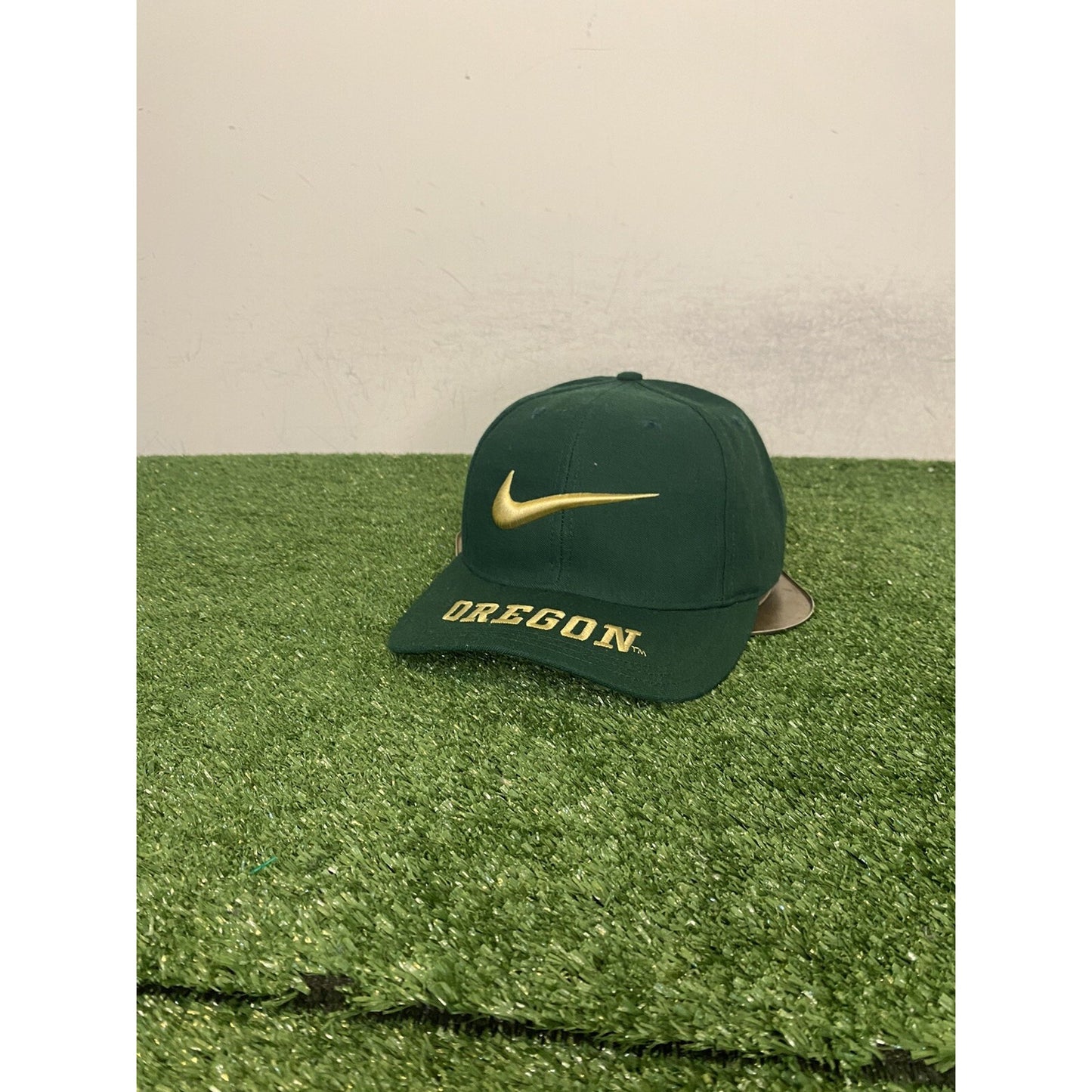 Oregon Ducks hat cap snap back green nike vintage wool football 1990s mens