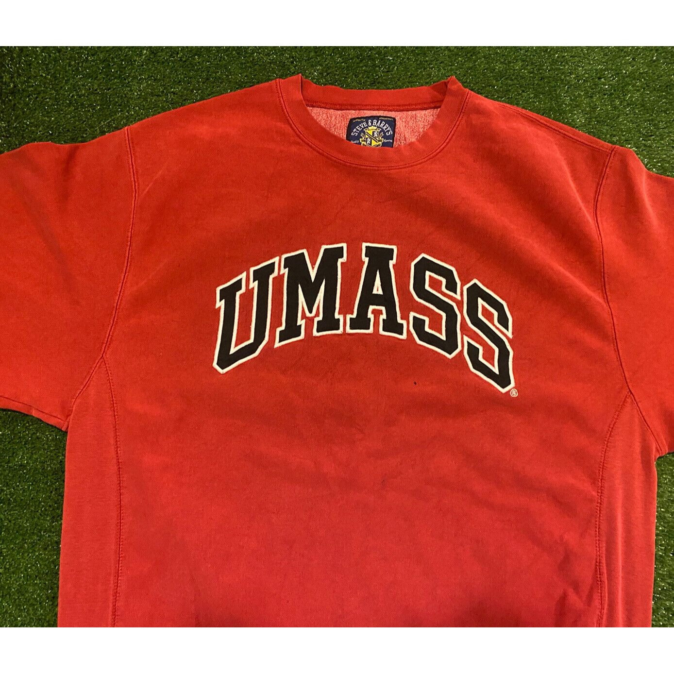 Vintage UMASS Minuteman sweatshirt mens XXL crew neck Steve & Barrys Y2K red