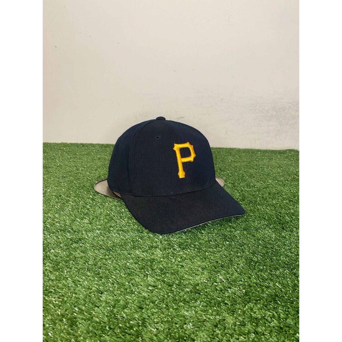 Vintage Pittsburgh Pirates hat cap snap back Logo Athletic black 90s wool mens