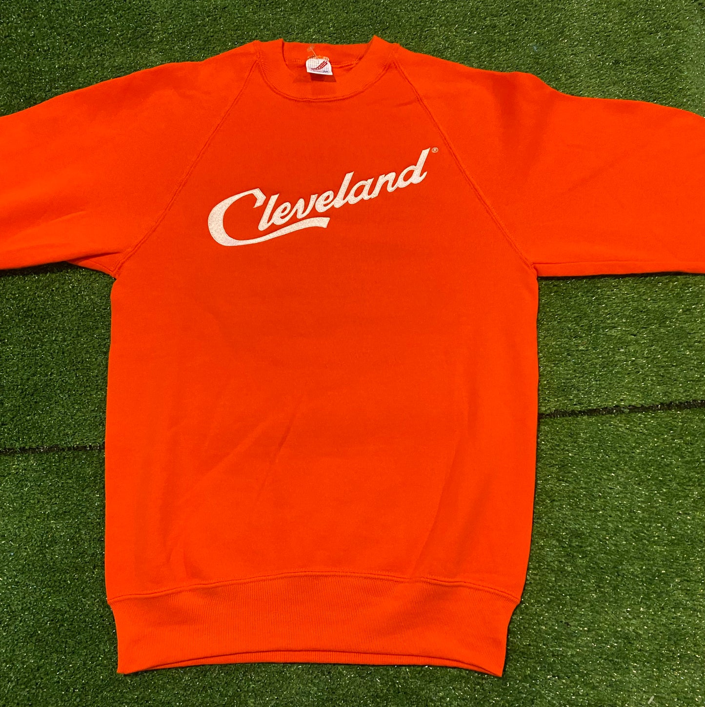 Vintage Jerzees Officially Licensed embroidered Script Cleveland crewneck sweatshirt small