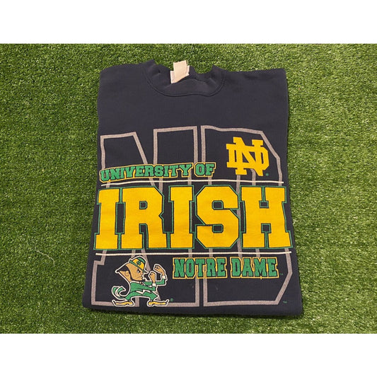Vintage Notre Dame ND Fighting Irish spell out logo crewneck sweatshirt XL