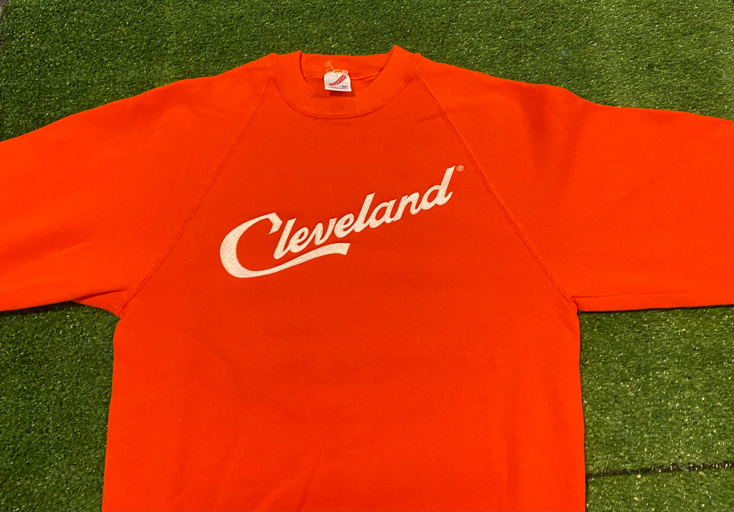 Vintage Jerzees Officially Licensed embroidered Script Cleveland crewneck sweatshirt small