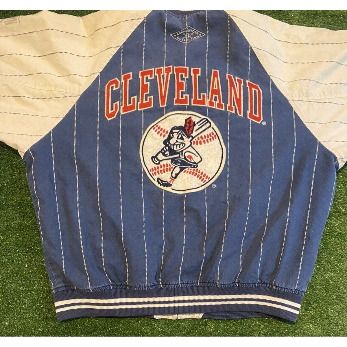 Vintage Cleveland Indians jacket mens medium blue white chief wahoo Mirage RK