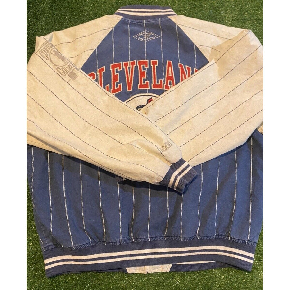 Vintage Cleveland Indians jacket mens medium blue white chief wahoo Mirage RK