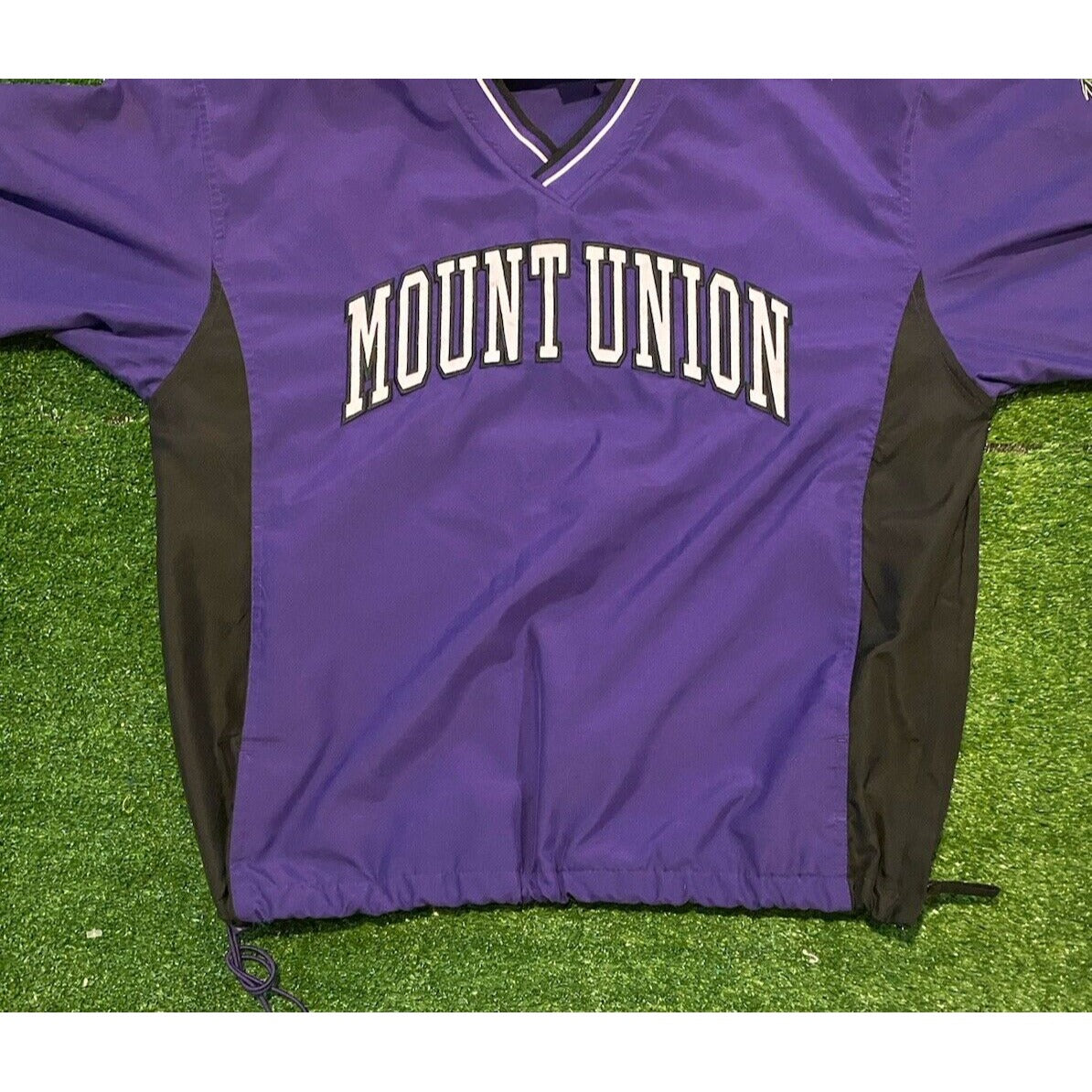 Vintage Mount Union Raiders jacket mens medium purple black pullover D