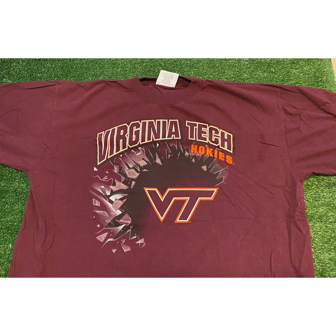 Vintage Y2K Cadre Athletic Virginia Tech Hokies explosion t-shirt XL maroon