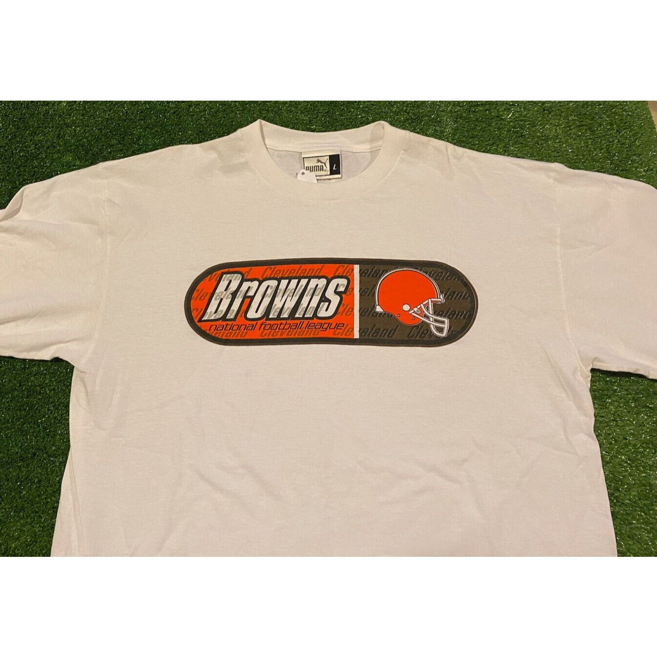 Vintage Y2K Puma Cleveland Browns helmet log long sleeve t-shirt white XL