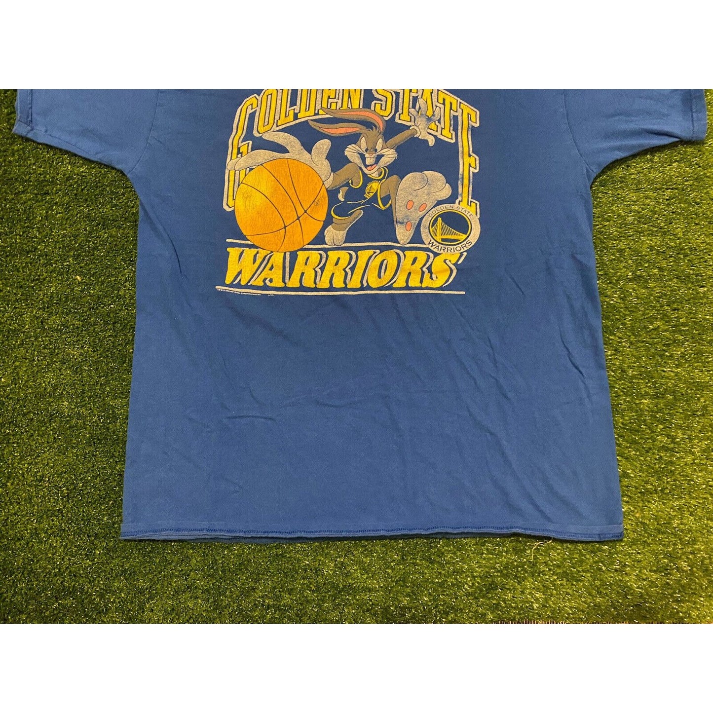 Retro Y2K Junk Food Golden State Warriors Bugs Bunny basketball t-shirt large