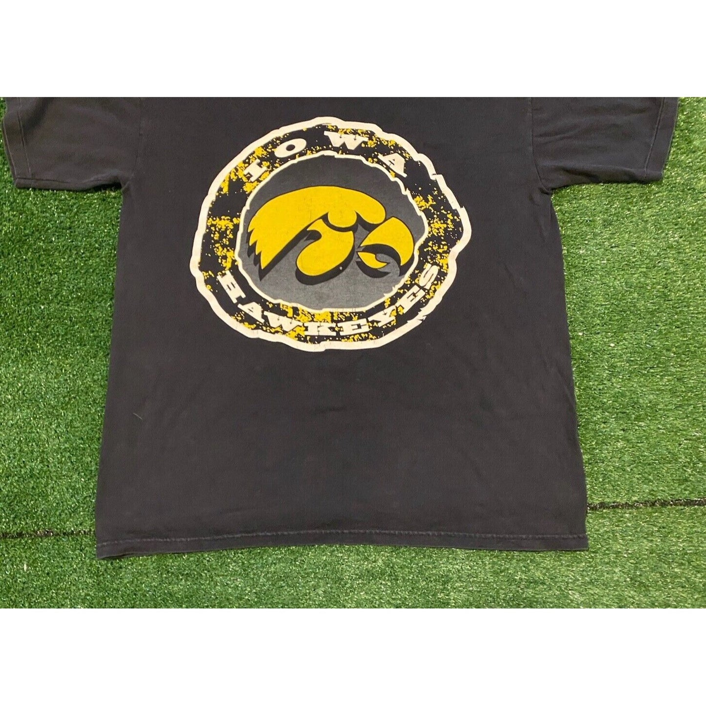 Vintage Iowa Hawkeyes shirt mens large football black yellow unisex 1990s adult