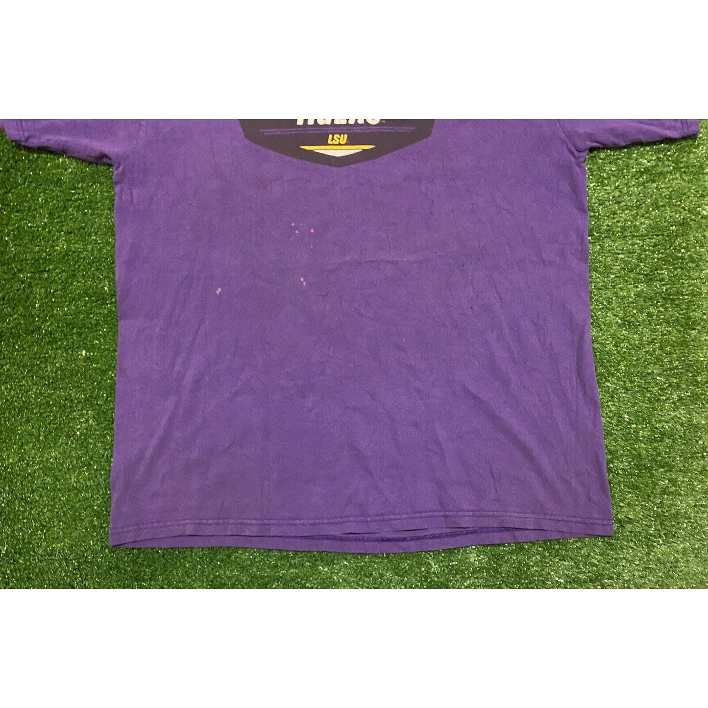 Vintage 1990s Retro Nike LSU Tigers Center Swoosh Diamond t-shirt XL purple