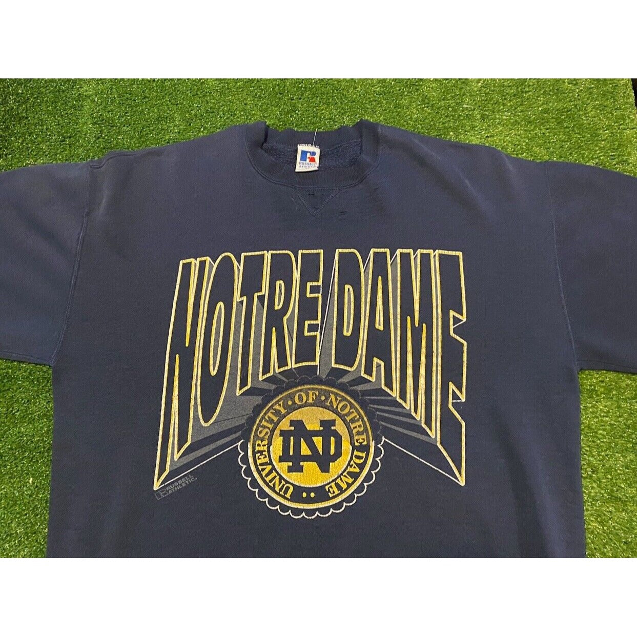 Vintage 90s Russell Athletic Notre Dame Fighting Irish crewneck sweatshirt XL