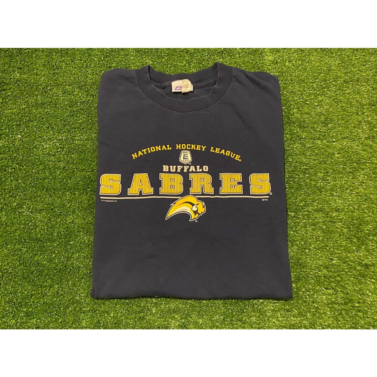 Vintage Y2K CSA Sports Buffalo Sabres arch spell out t-shirt xl hhl hockey