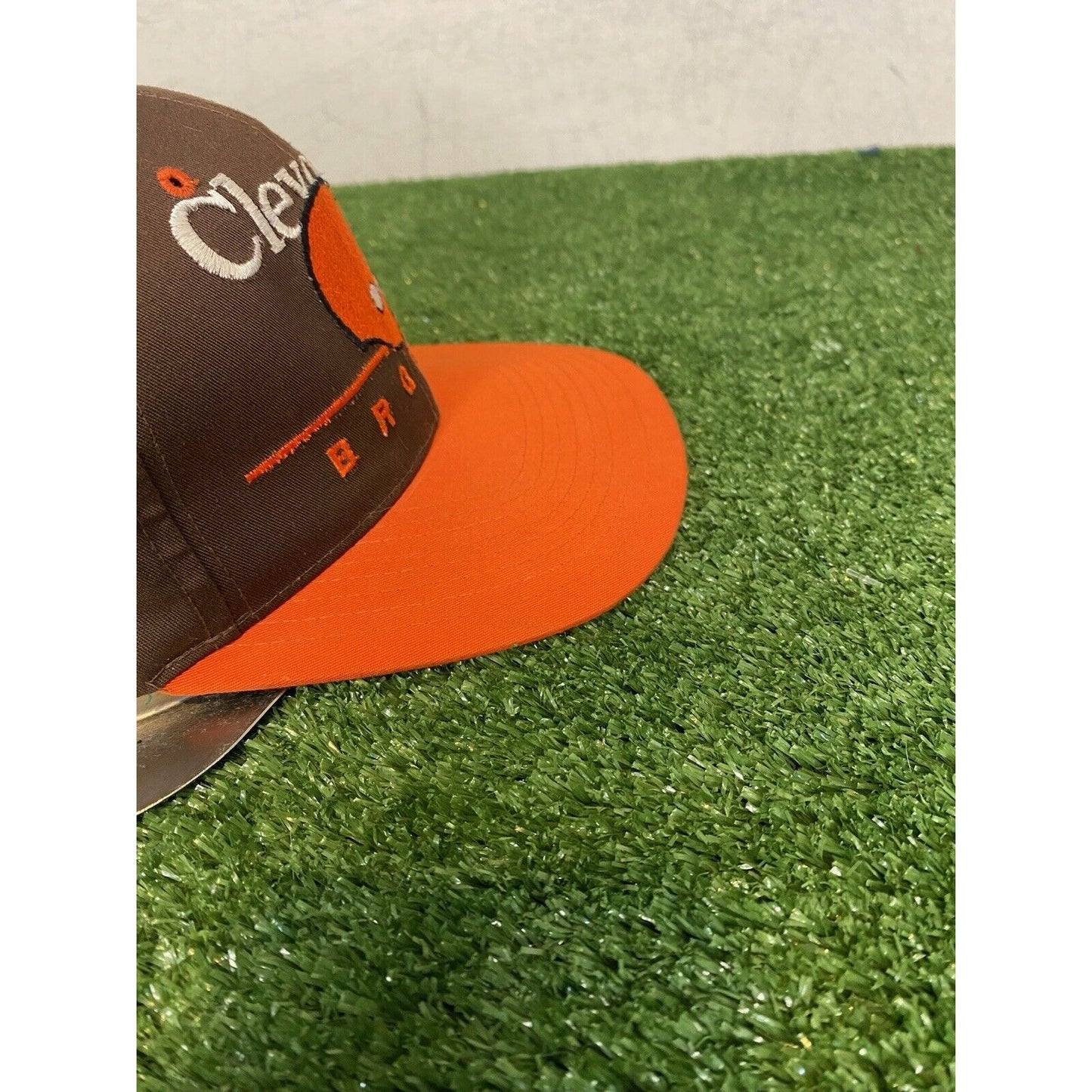 Vintage Cleveland Browns hat cap snap back orange brown East port split bar mens