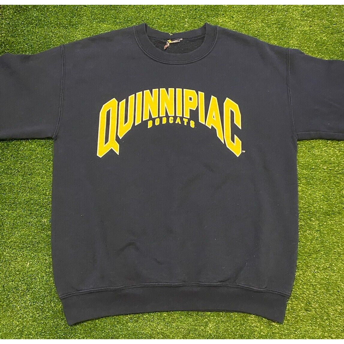 Vintage Quinnipiac Bobcats sweatshirt mens large blue crew neck basketball 19