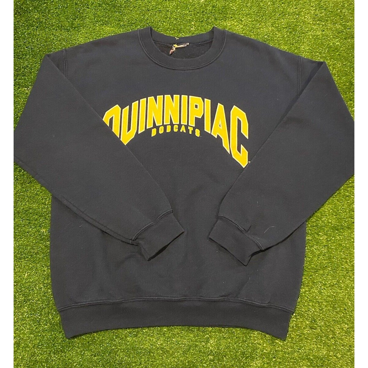 Vintage Quinnipiac Bobcats sweatshirt mens large blue crew neck basketball 19