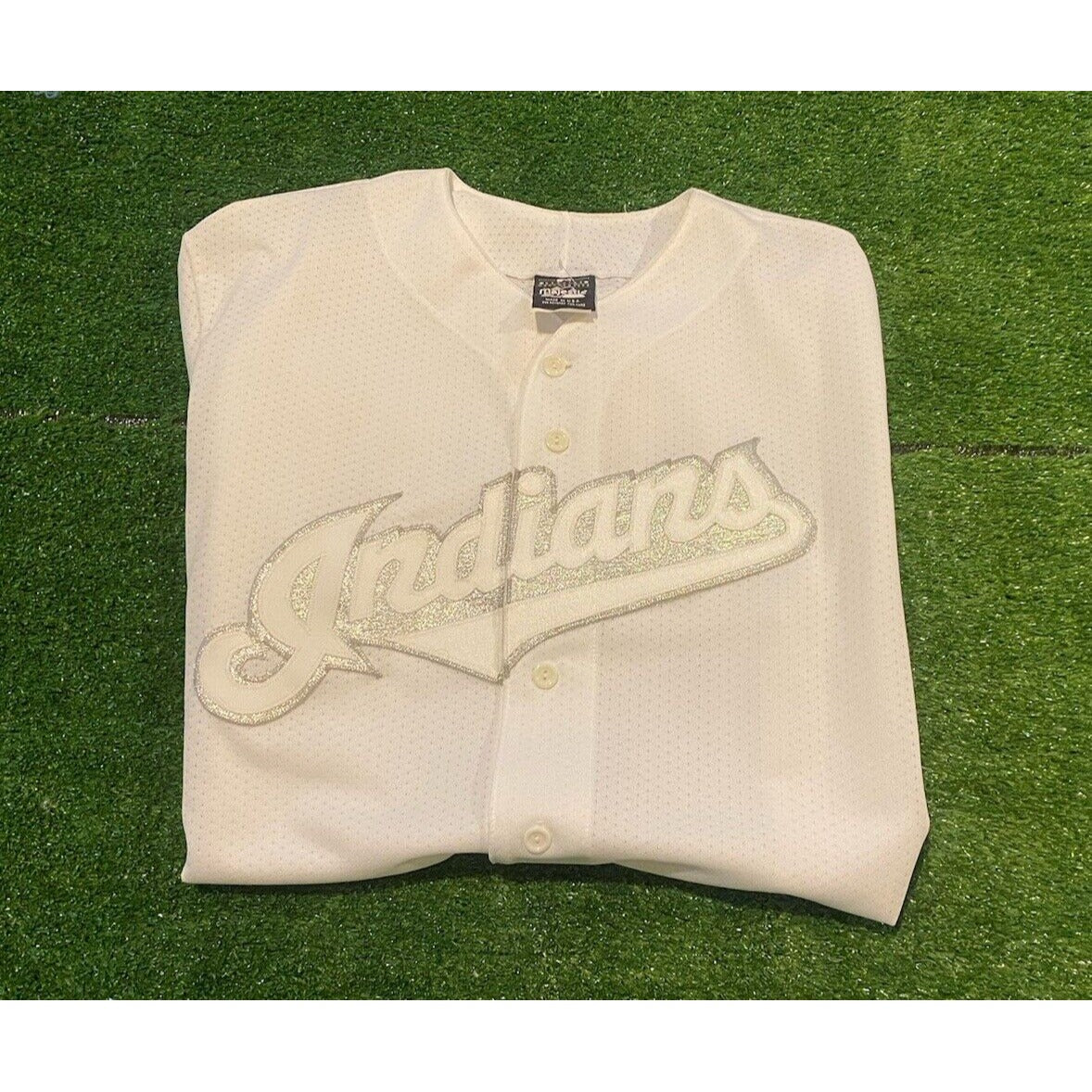 Vintage Cleveland Indians jersey mens large white chrome script Majestic 90s