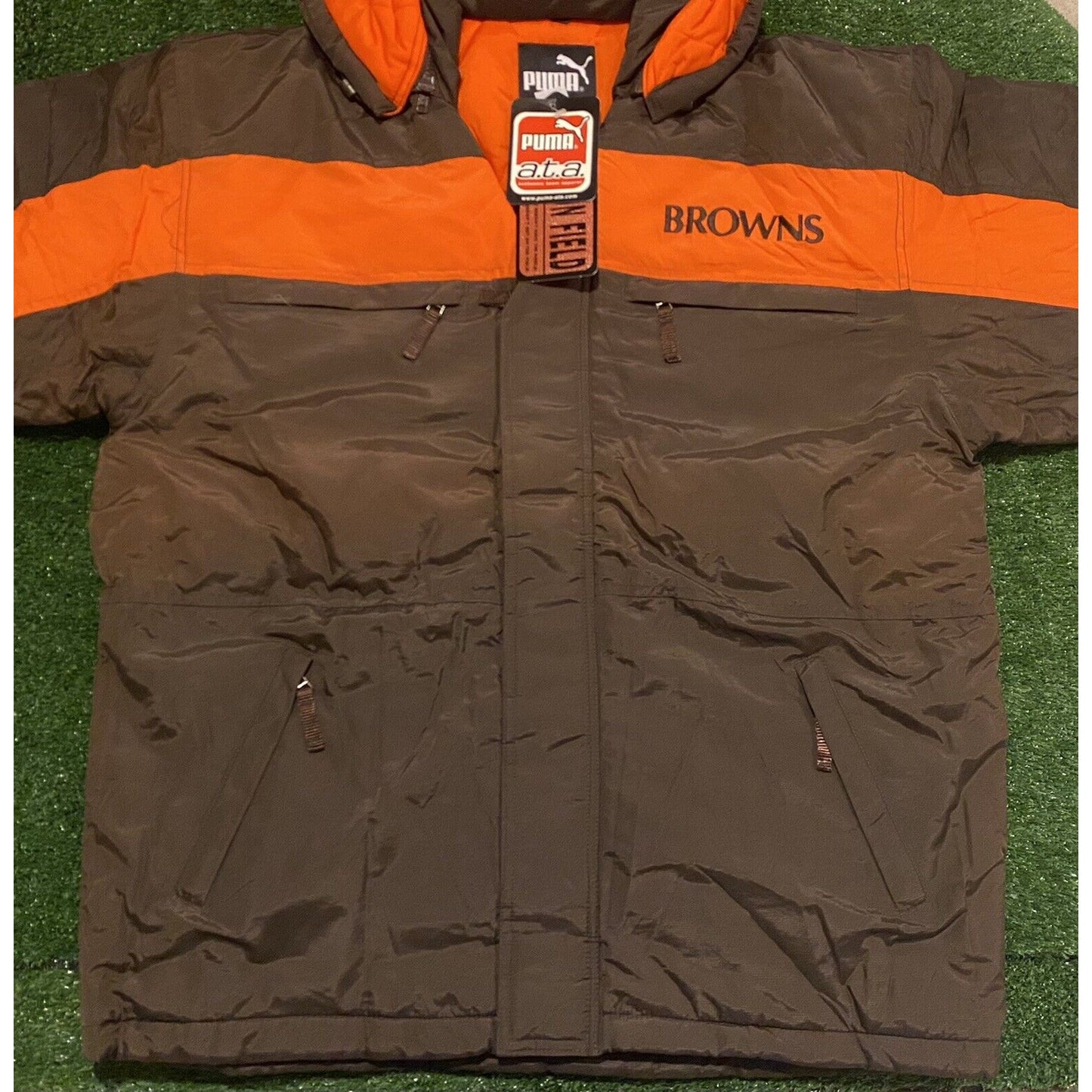 Vintage Puma Cleveland Browns zip up jacket coat Pro Line NWT Large