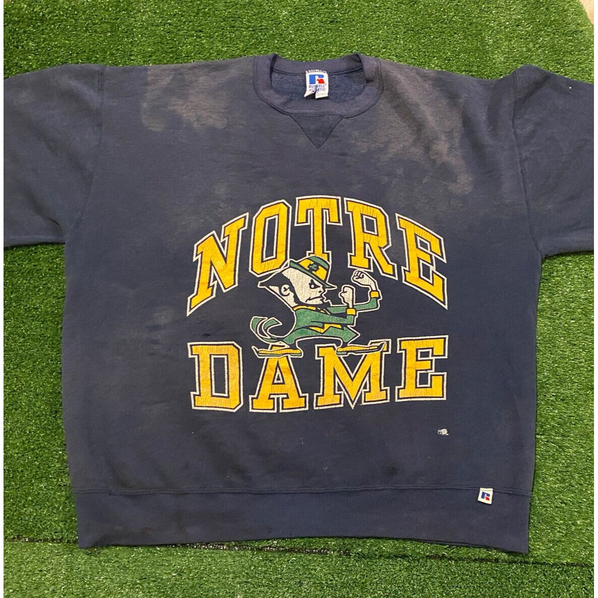 Vintage Russell Athletic Notre Dame Fighting Irish leprechaun crewneck Large