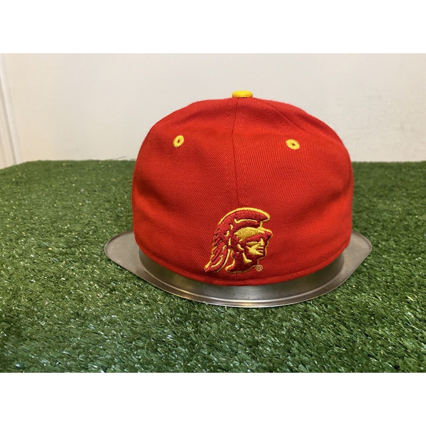 Retro New Era Cap Concealer USC Southern Cal Trojans fitted hat size 7 NWT