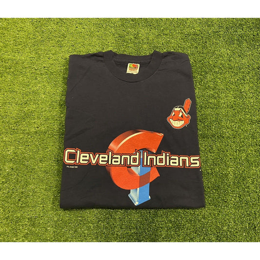 Vintage '98 Fruit Of The Loom Cleveland Indians t-shirt Medium Chief Wahoo Retro