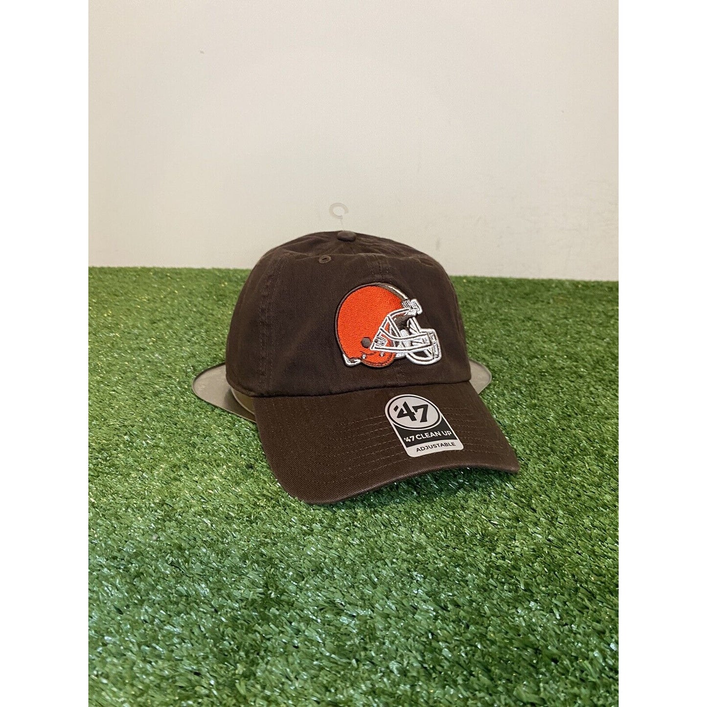 '47 Forty Seven Cleveland Browns helmet clean up strapback adjustable hat brown