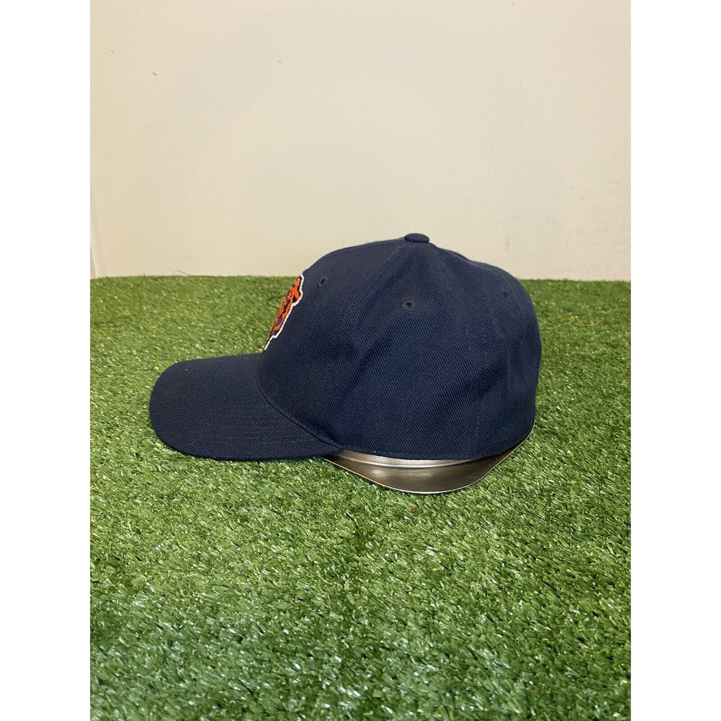 Vintage Sports Specialties Chicago Bears logo fitted hat blue NFL 7 1/8