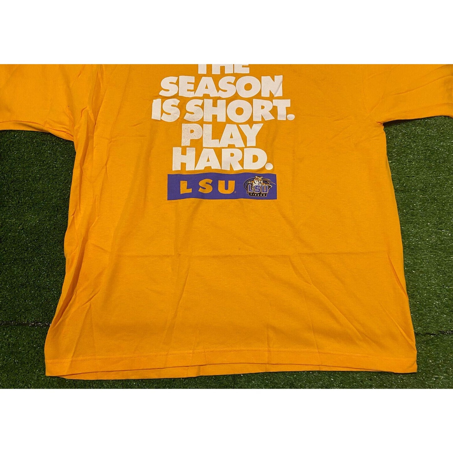 Vintage YTK Reebok LSU Tigers Football Season is short play hard t-shirt XL nwt