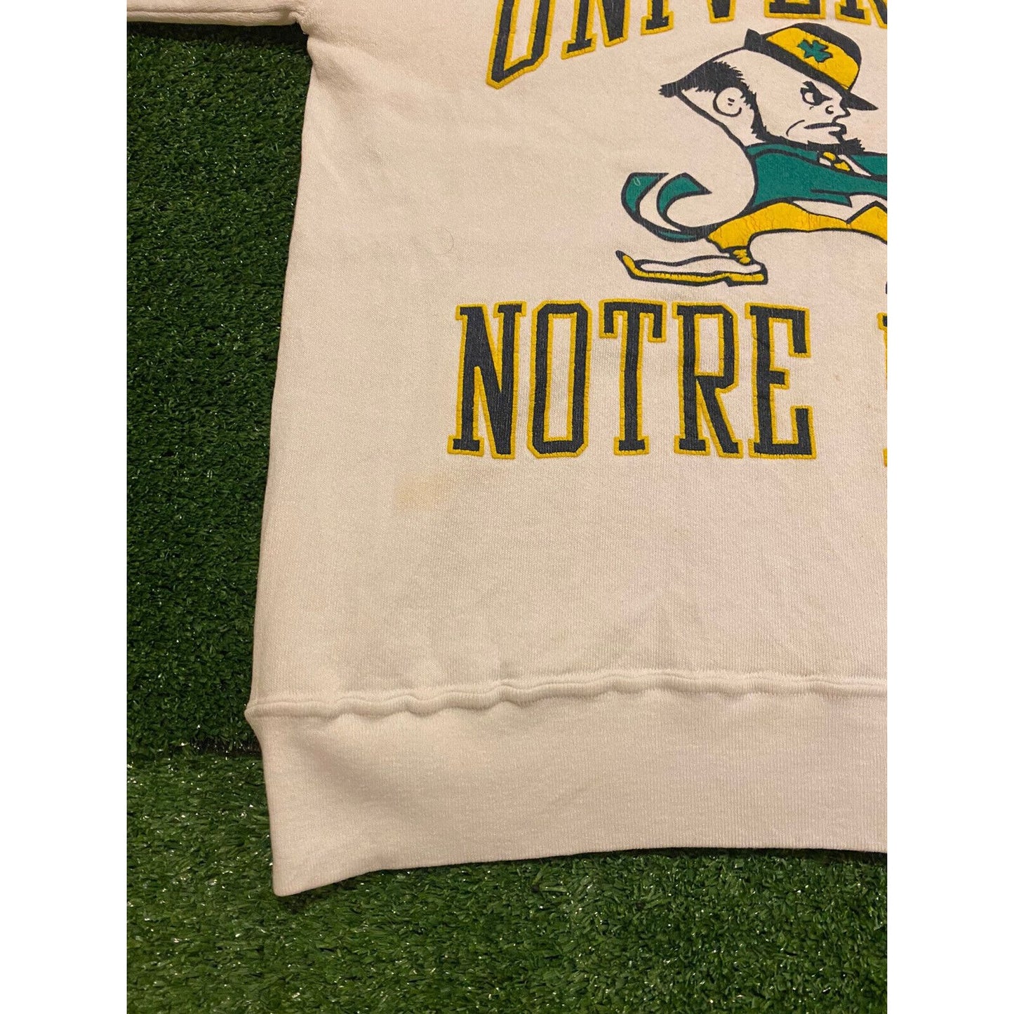 Vintage Notre Dame Fighting Irish sweatshirt mens medium crew neck white 90s