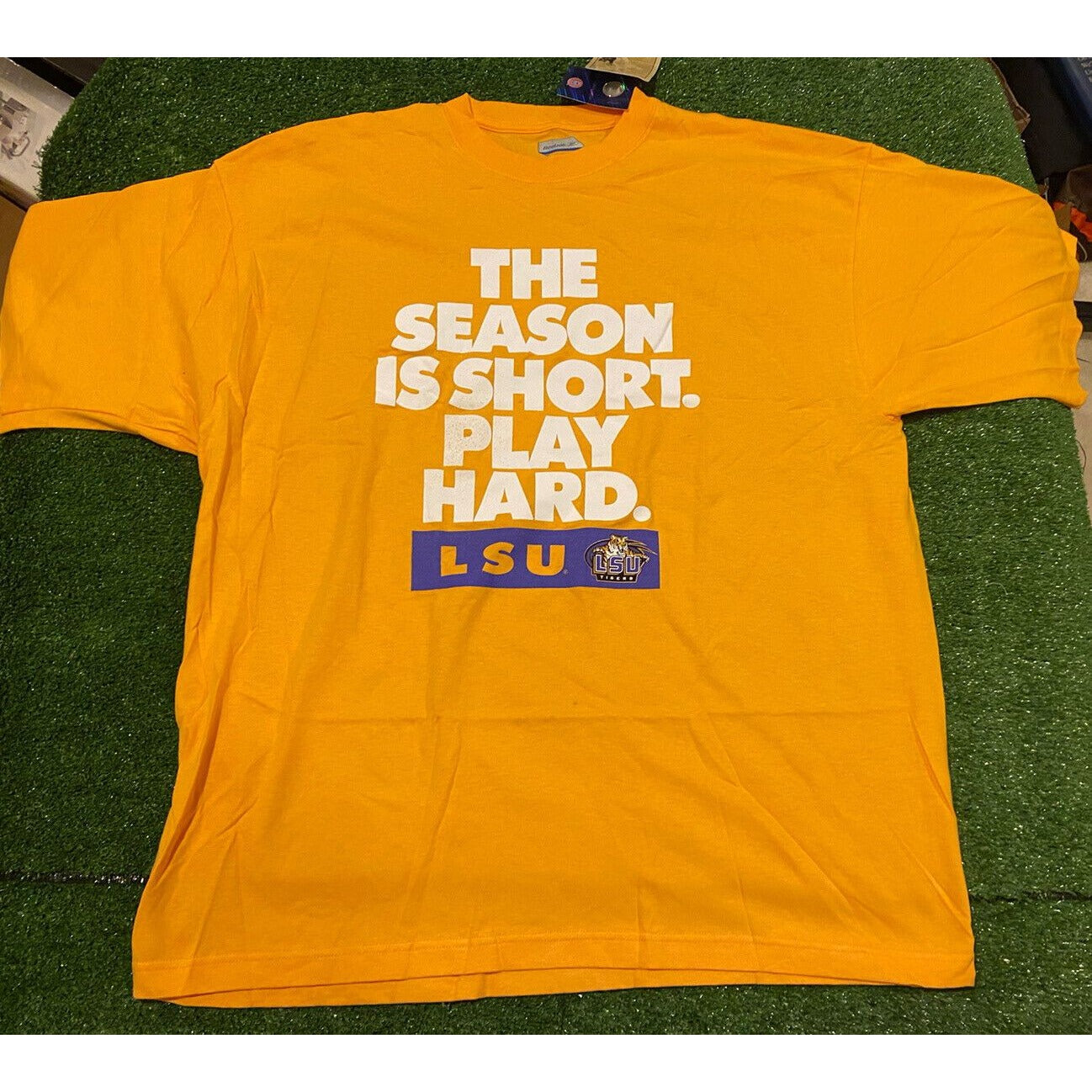 Vintage YTK Reebok LSU Tigers Football Season is short play hard t-shirt XL nwt