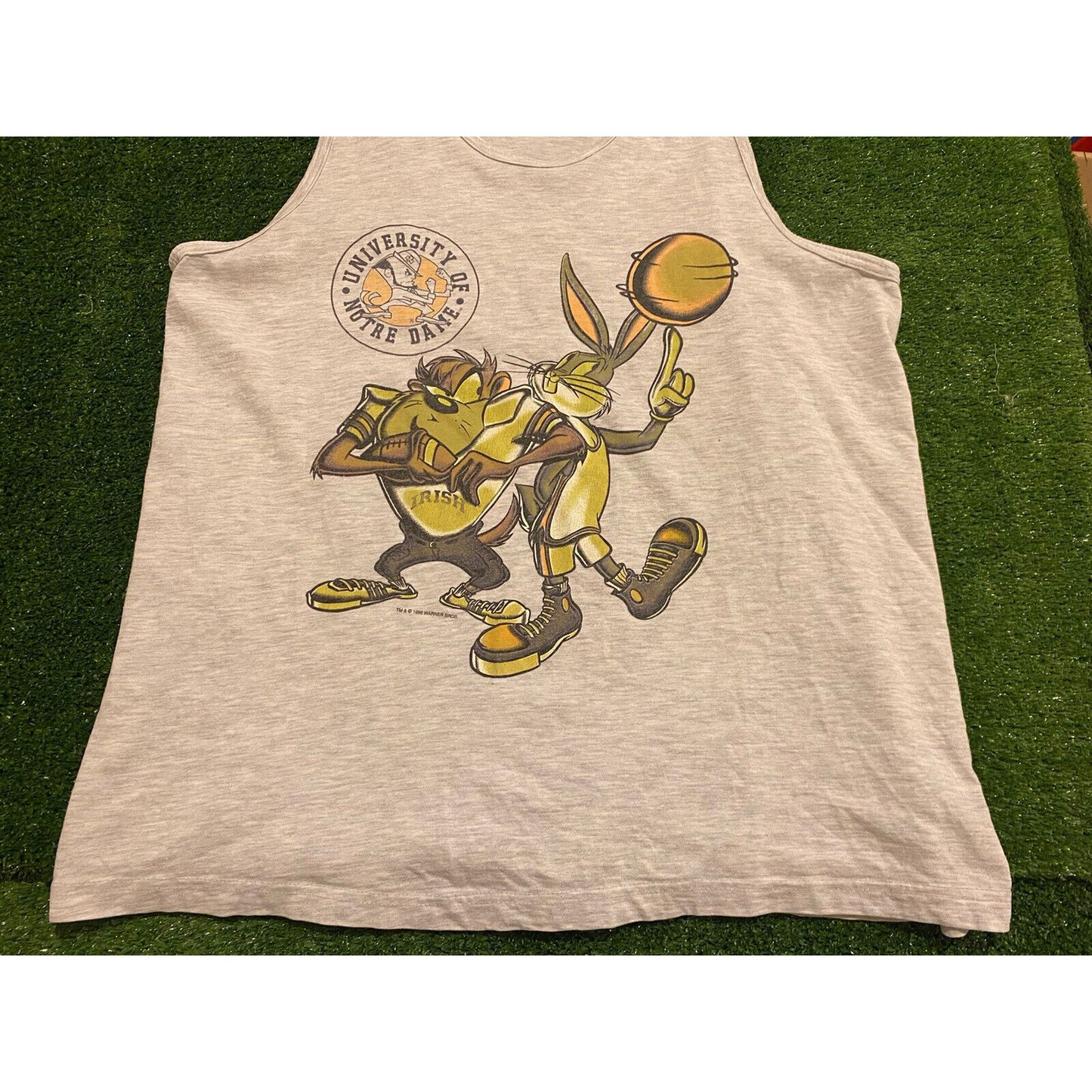 Vintage Trau Loevner Notre Dame Fighting Irish Basketball Bugs Bunny TaZ tank M