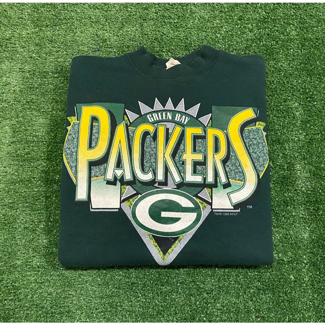 Vintage 1995 Green Bay Packers logo diamond spell out crewneck large green